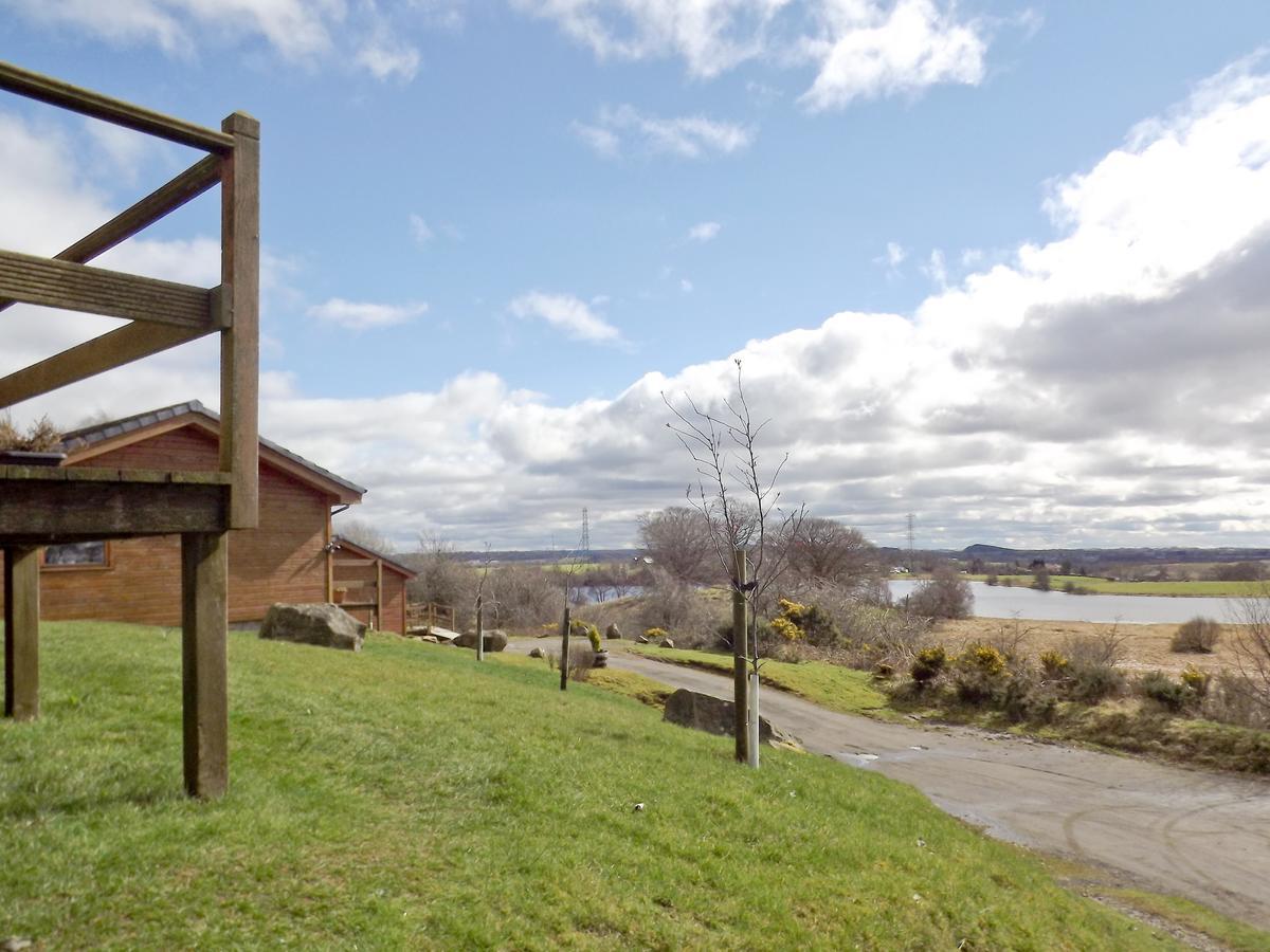 Ben Alder Lodge Milton of Campsie Exteriör bild
